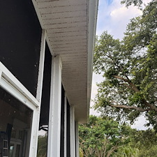 Clermont-Screen-Enclosure-Cleaning-From-Buildup-and-Cobwebs-to-Like-New 8