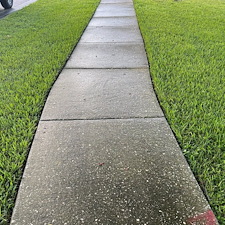 Concrete-Cleaning-in-Clermont-FL-Driveways-Sidewalks-Walkways 4