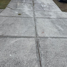 Concrete-Cleaning-in-Minneola-FL-Driveway-Sidewalk-Walkway-Transformation 1