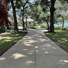 Driveway-Cleaning-in-Clermont-FL-An-Incredible-Concrete-Transformation 2