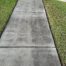 Driveway-Sidewalks-Walkways-Pressure-Washing-in-Clermont-FL 0