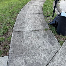 Driveway-Sidewalks-Walkways-Cleaning-in-Groveland-FL 2