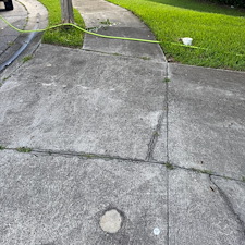 Driveway-Sidewalks-Walkways-Cleaning-in-Groveland-FL 1