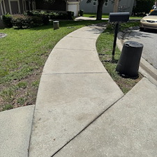 Driveway-Sidewalks-Walkways-Cleaning-in-Groveland-FL 3