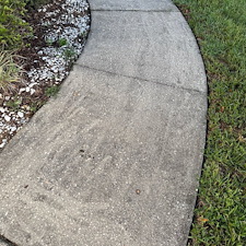Driveway-Sidewalk-Walkway-Cleaning-in-Clermont-FL-Professional-Pressure-Washing-with-Stunning-Results 0