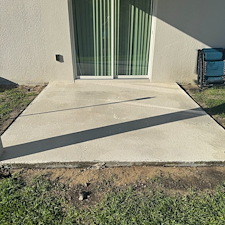 Driveway-Sidewalk-Walkway-Cleaning-in-Clermont-FL 1