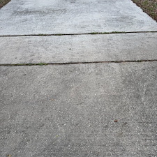 Look-at-the-Difference-Driveway-Cleaning-in-Clermont-FL 8
