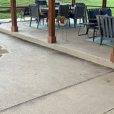 Pool-Deck-Cleaning-in-Montverde-FL-Dirt-Pollen-and-Years-of-Buildup-Removed 3