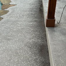 Pool-Deck-Cleaning-in-Montverde-FL-Dirt-Pollen-and-Years-of-Buildup-Removed 4