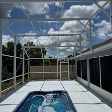 Pool-Screen-Enclosure-Cleaning-in-Groveland-FL 4