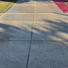Professional-driveway-sidewalk-and-walkway-cleaning-in-Minneola-FL-Safe-exterior-cleaning-using-pressure-washing-and-soft-washing-techniques-Call-today-at-352-255-8579-for-a-quote 1