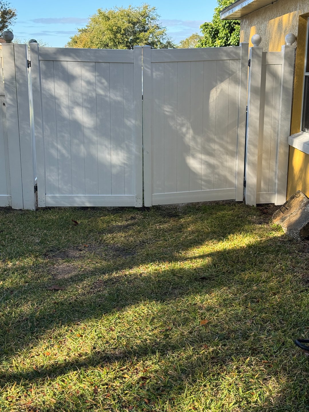 Professional Fence Washing in Minneola, FL