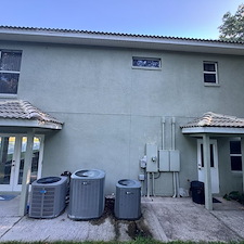 Professional-House-Washing-in-Clermont-FL-A-Cleaner-Brighter-Home 7