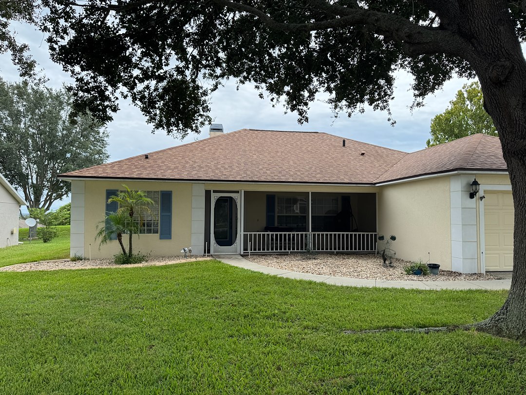 Roof Cleaning Transformation in Minneola, FL