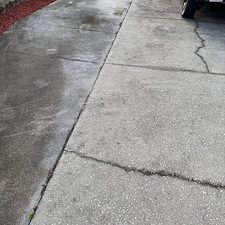 Transformational-Driveway-Cleaning-Results-in-Montverde-FL 1