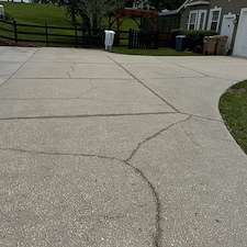 Transformational-Driveway-Cleaning-Results-in-Montverde-FL 0