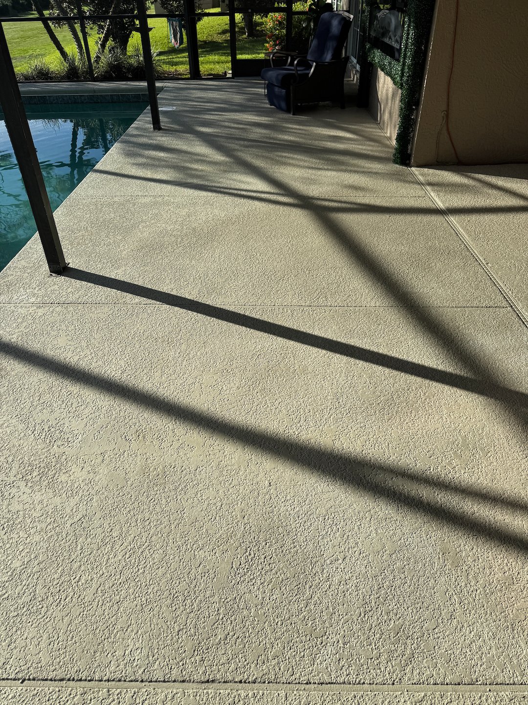 Transformational Pool Screen Enclosure & Pool Deck Cleaning in Clermont – Ready to Be Enjoyed This Fall