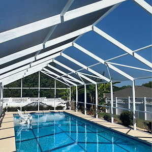 Pool Screen Enclosure Cleaning